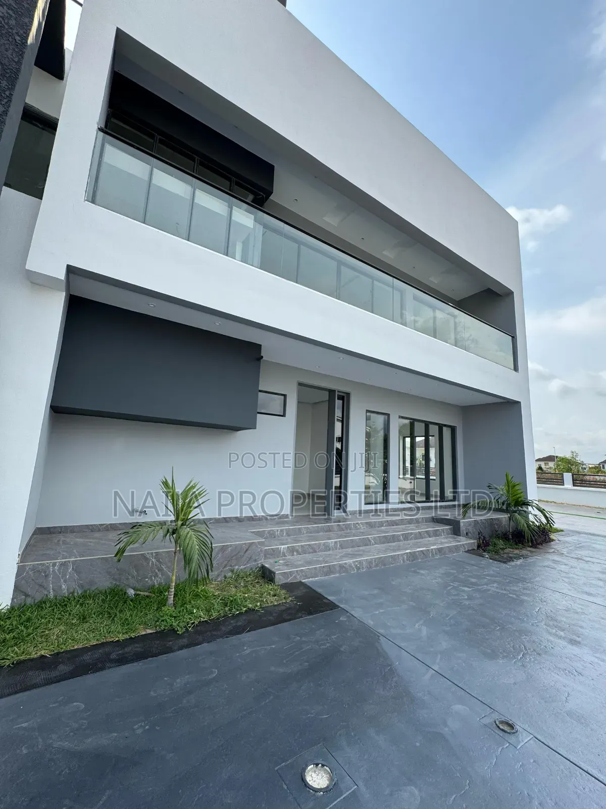 5bdrm Duplex in Royal Garden Estate, Ajah for sale in Ajah
