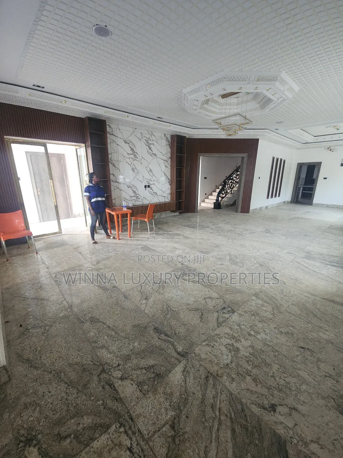 6bdrm Mansion in In A Mini Estate, for sale in Katampe Extension