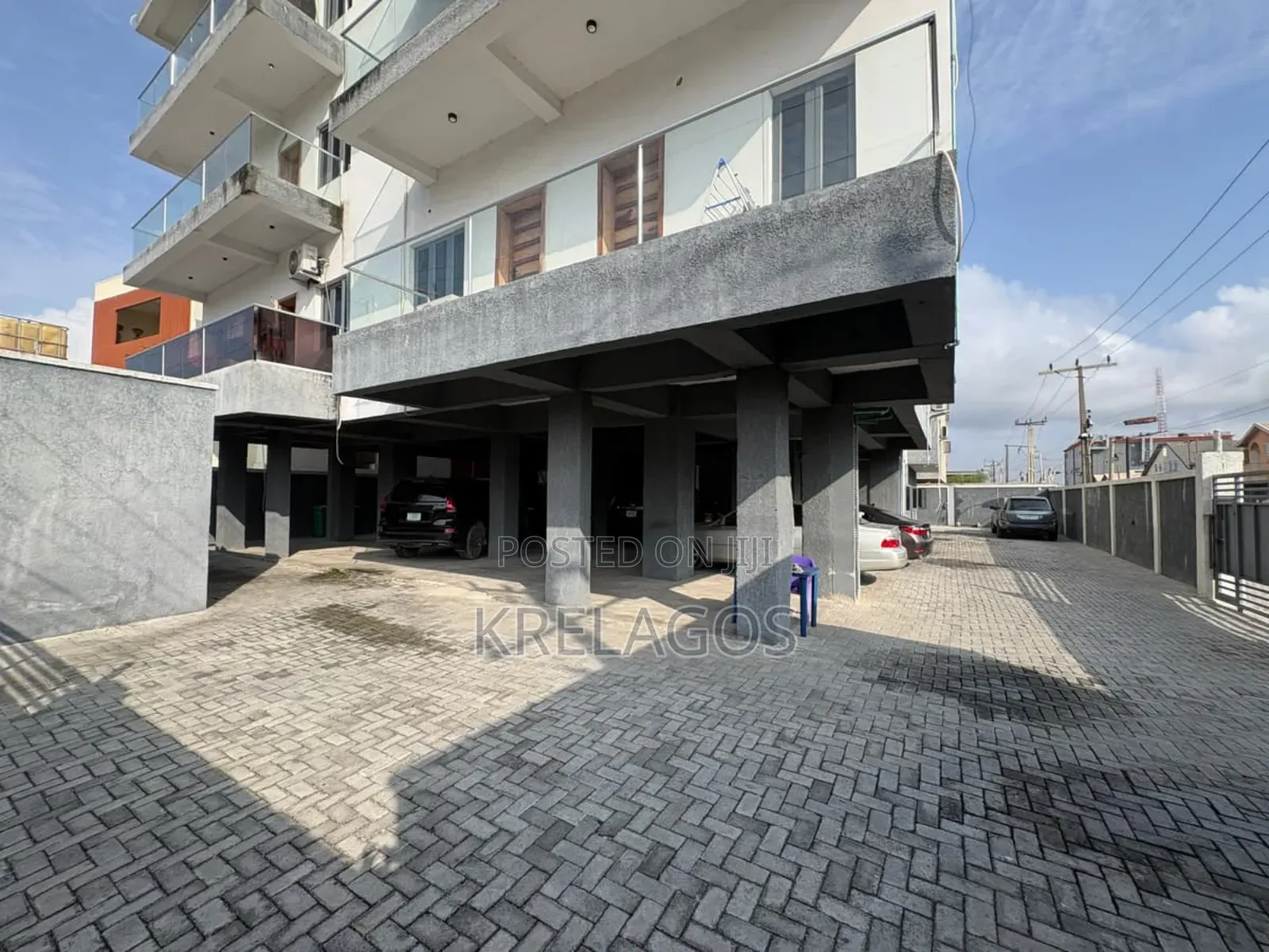 Furnished 2bdrm Apartment in Lekki Phase 1 for sale in Lekki Phase 1