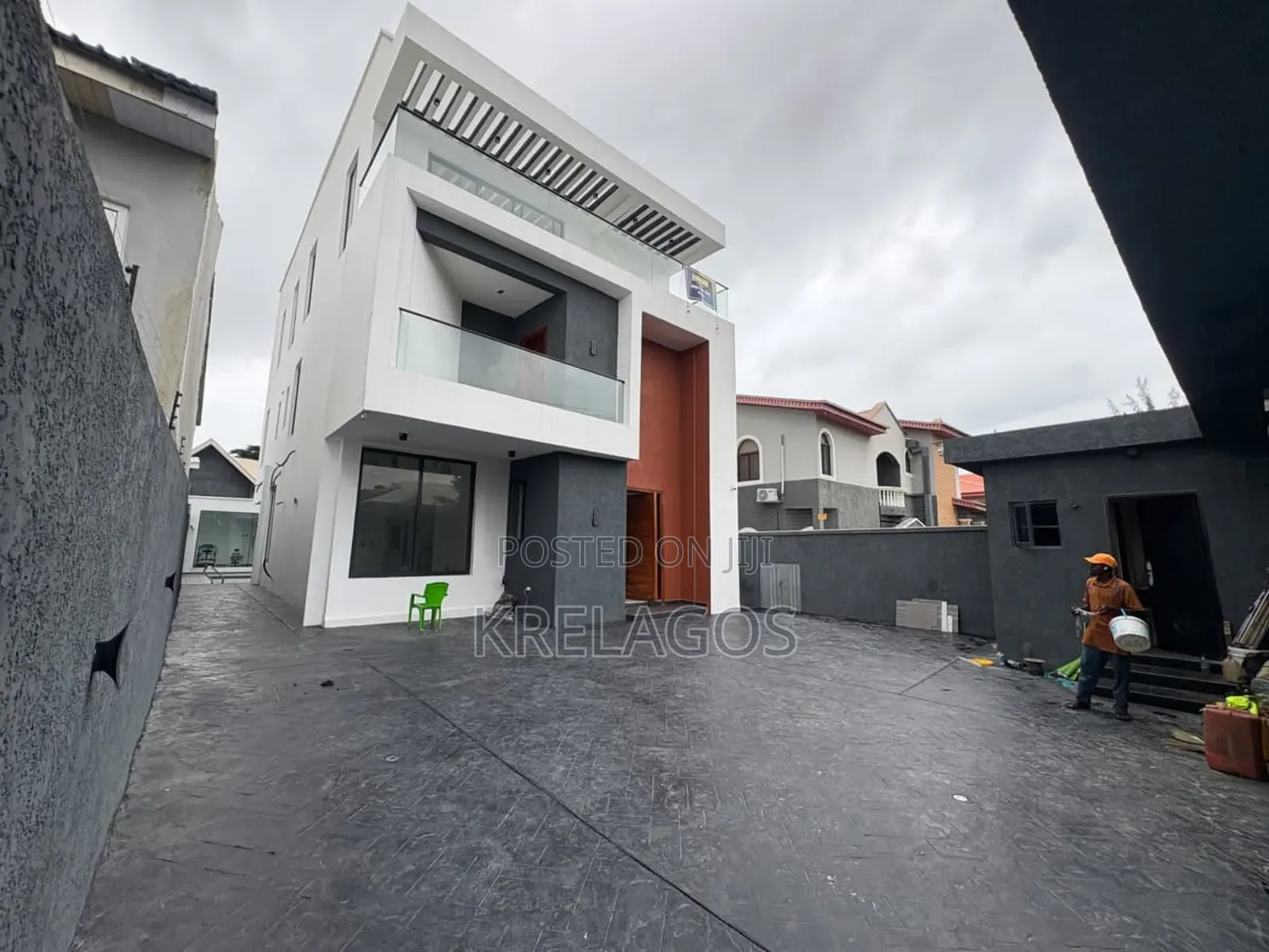 5bdrm Duplex in Lekki Phase 1 for sale in Lekki Phase 1