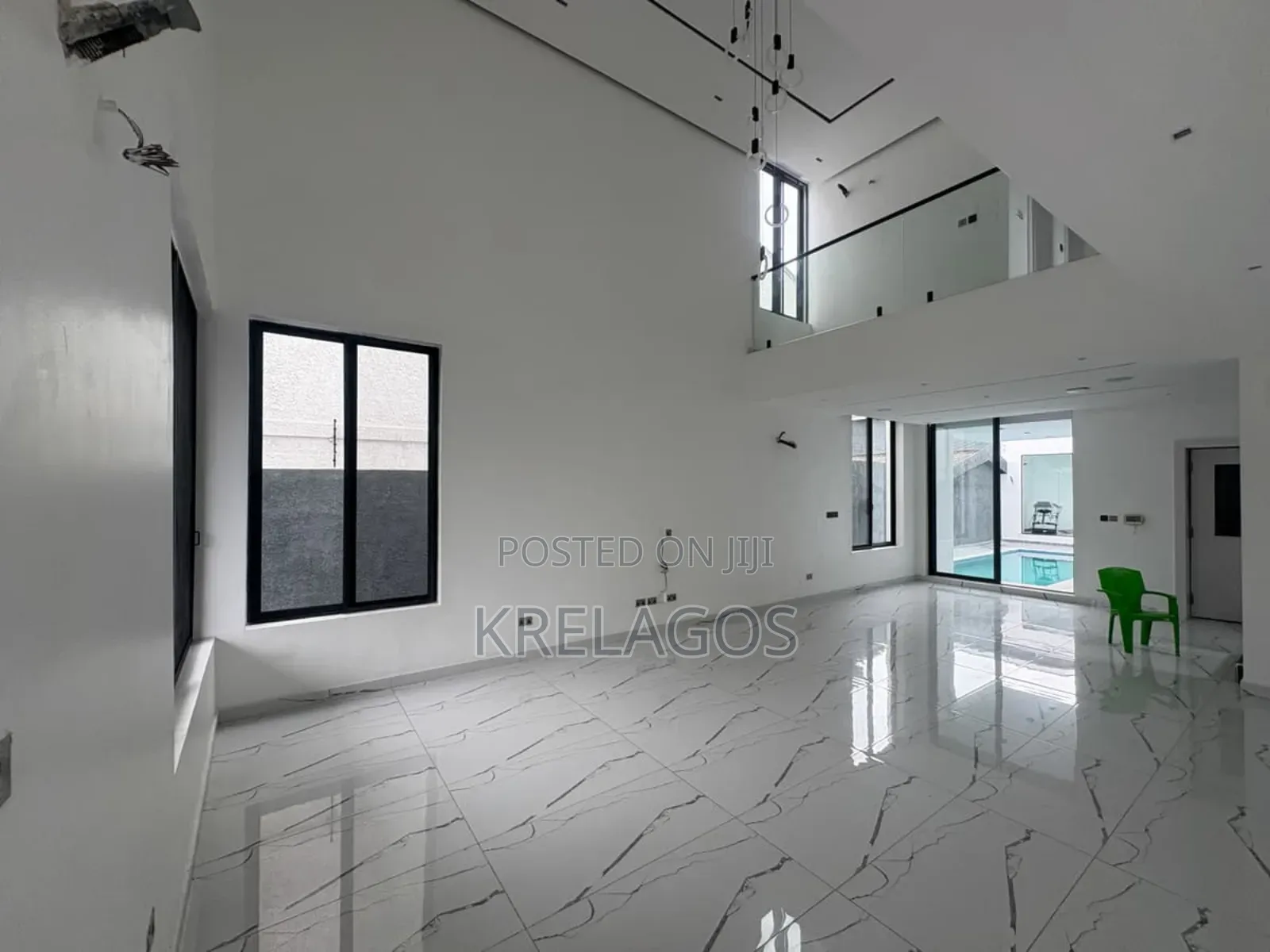 5bdrm Duplex in Lekki Phase 1 for sale in Lekki Phase 1