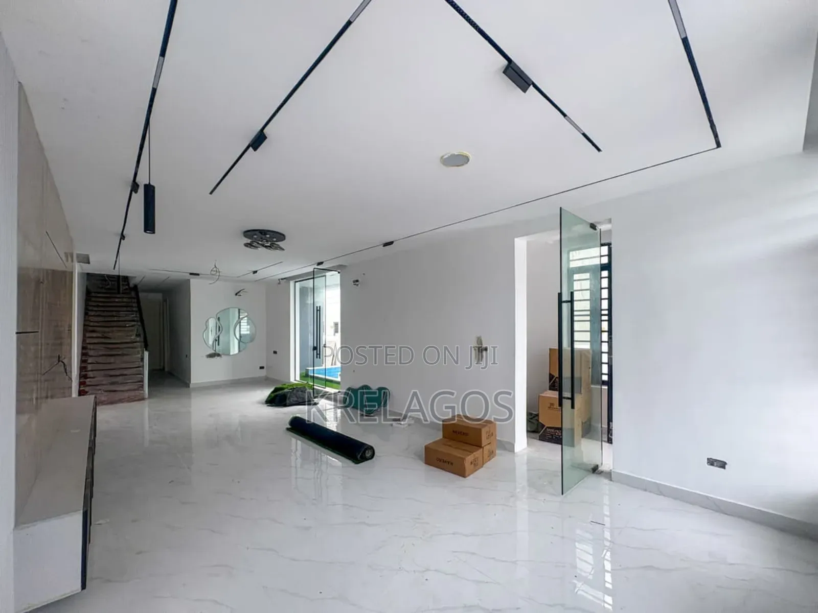 6bdrm Duplex in Lekki Phase 1 for sale in Lekki Phase 1