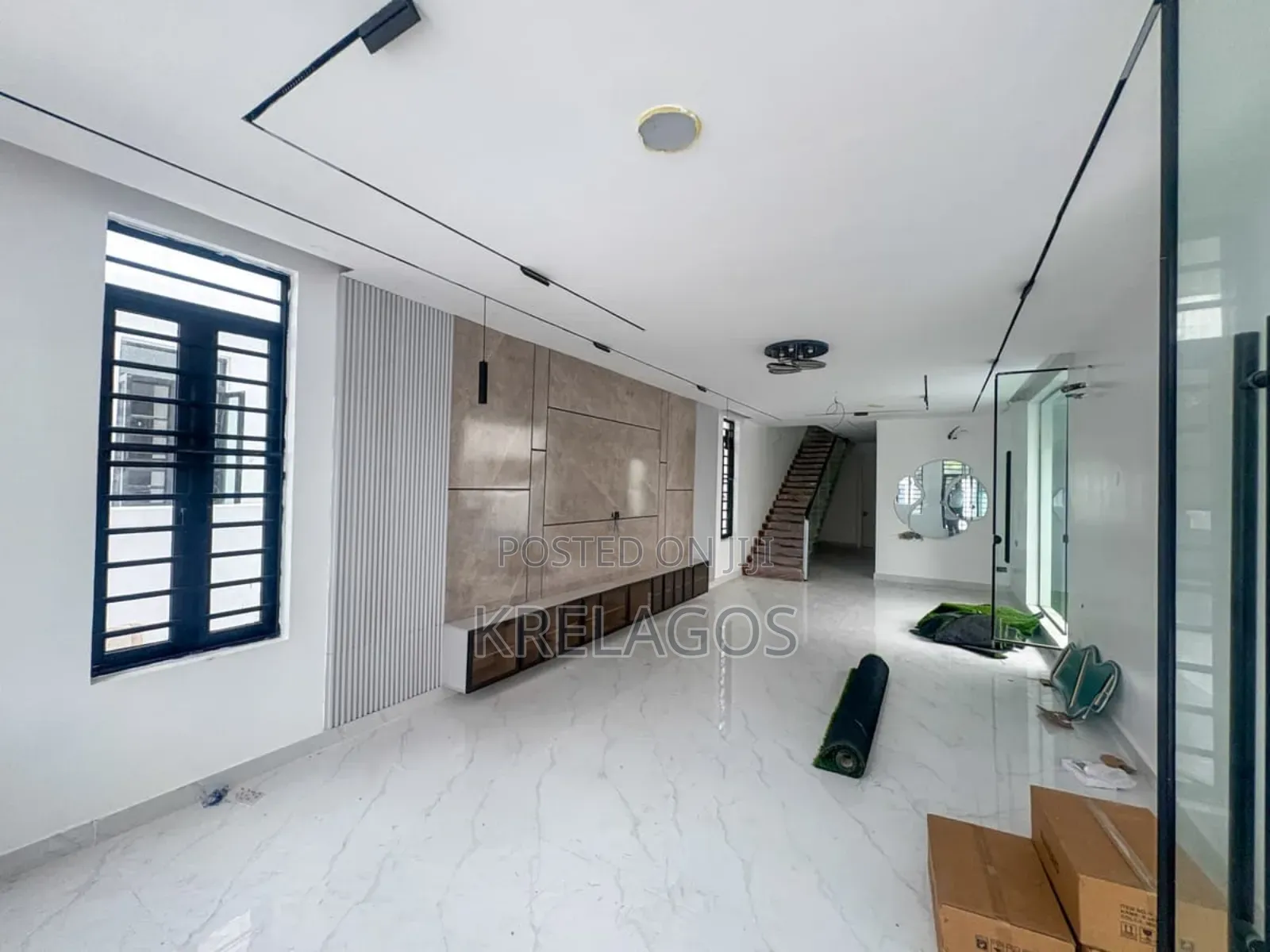 6bdrm Duplex in Lekki Phase 1 for sale in Lekki Phase 1
