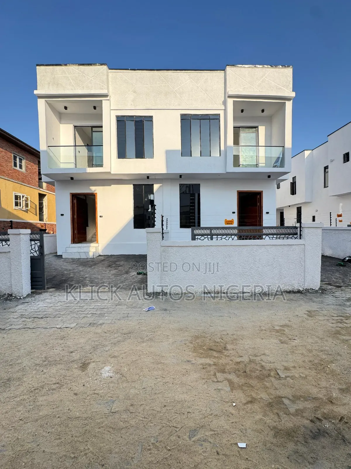 Furnished 3bdrm Duplex in Ikota for sale in Ikota