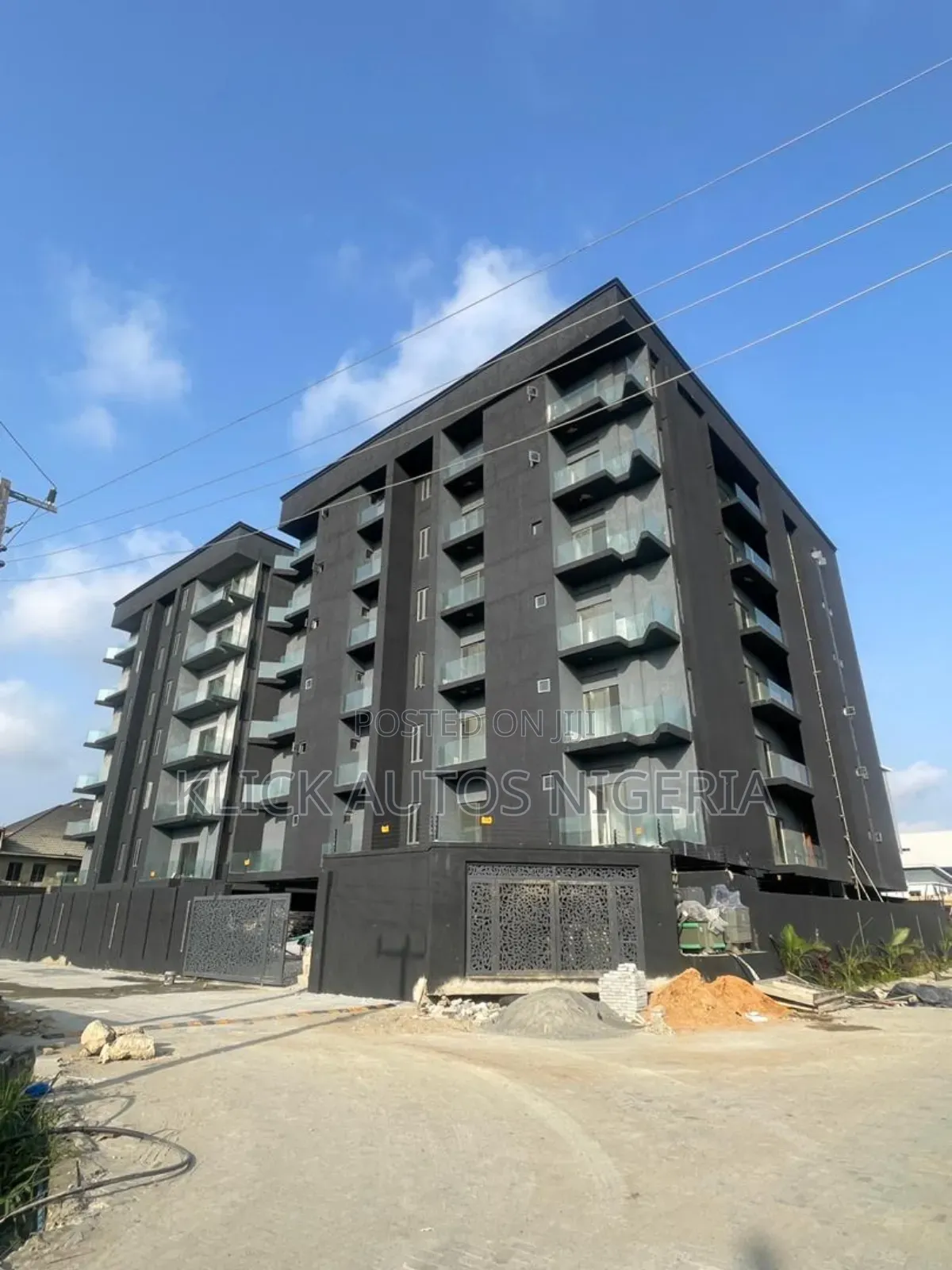 Furnished 3bdrm Townhouse/Terrace in Ikate for sale in Ikate