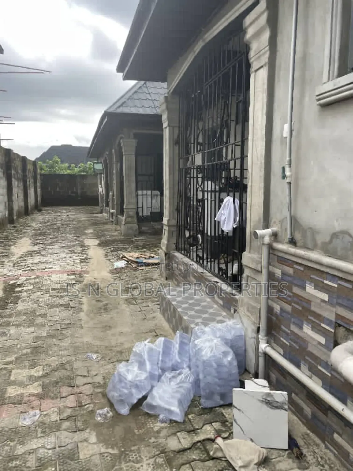 2bdrm House in Warri for sale in Warri