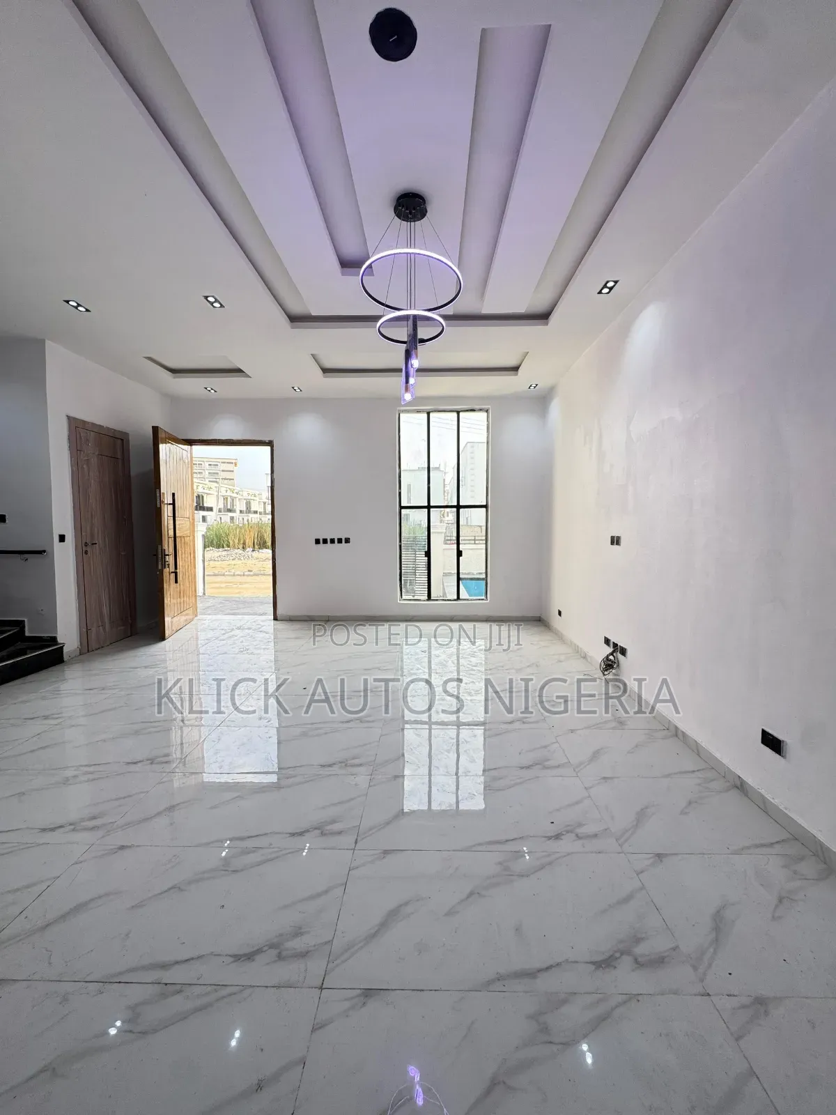 4bdrm Duplex in Chevron for sale in Chevron