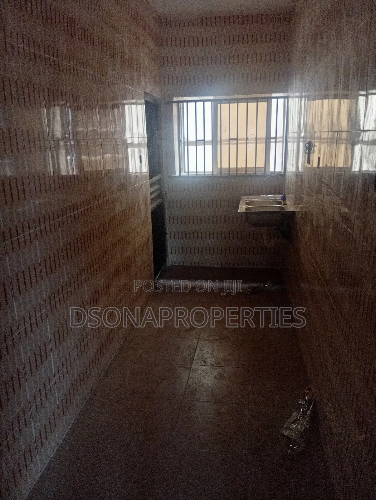 Furnished 3bdrm Apartment in Ahmadiyah, Abule Egba for rent in Abule Egba