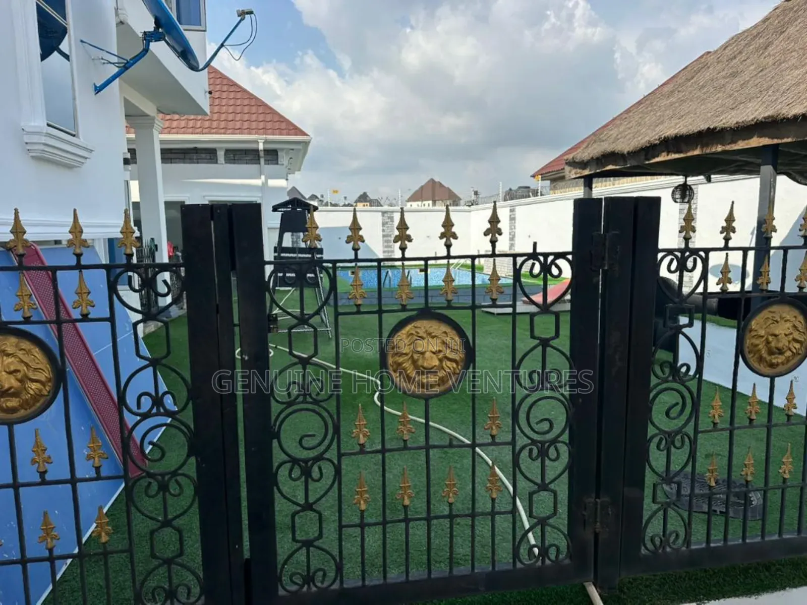 Furnished 6bdrm Duplex in Idu Industrial for sale in Idu Industrial