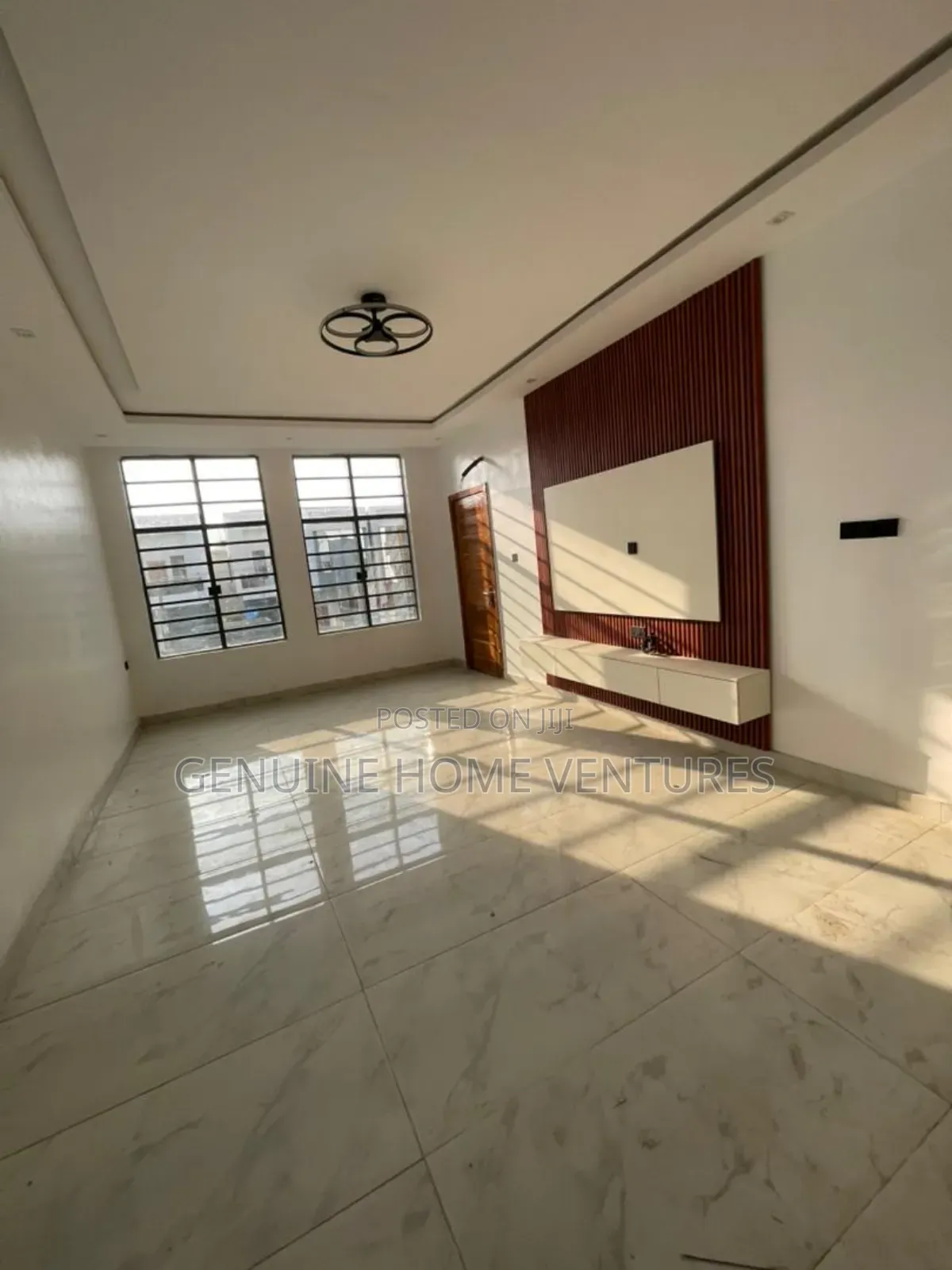 4bdrm Duplex in Ologolo for sale in Ologolo