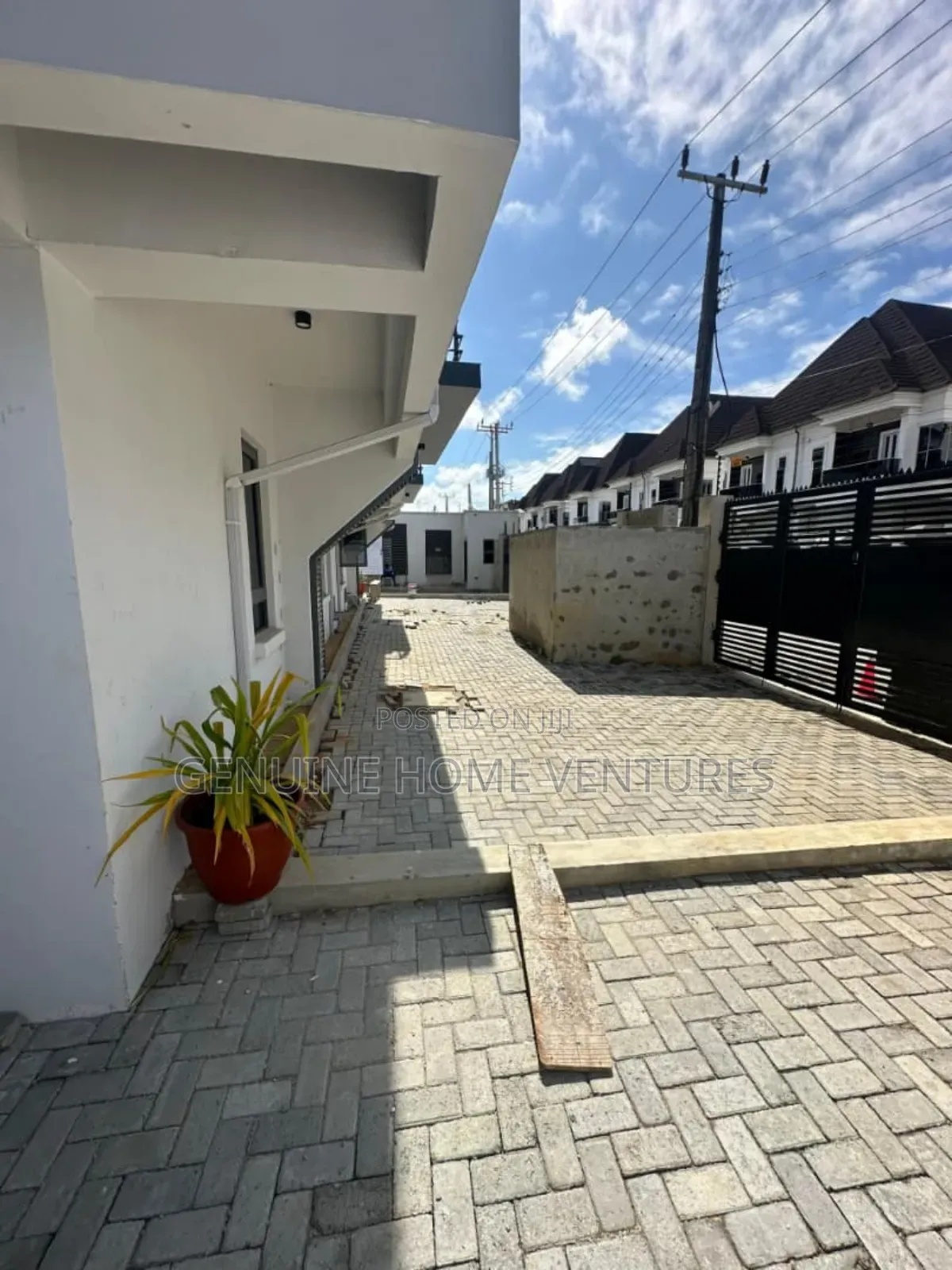 2bdrm Apartment in Osapa London Lekki for rent in Osapa london