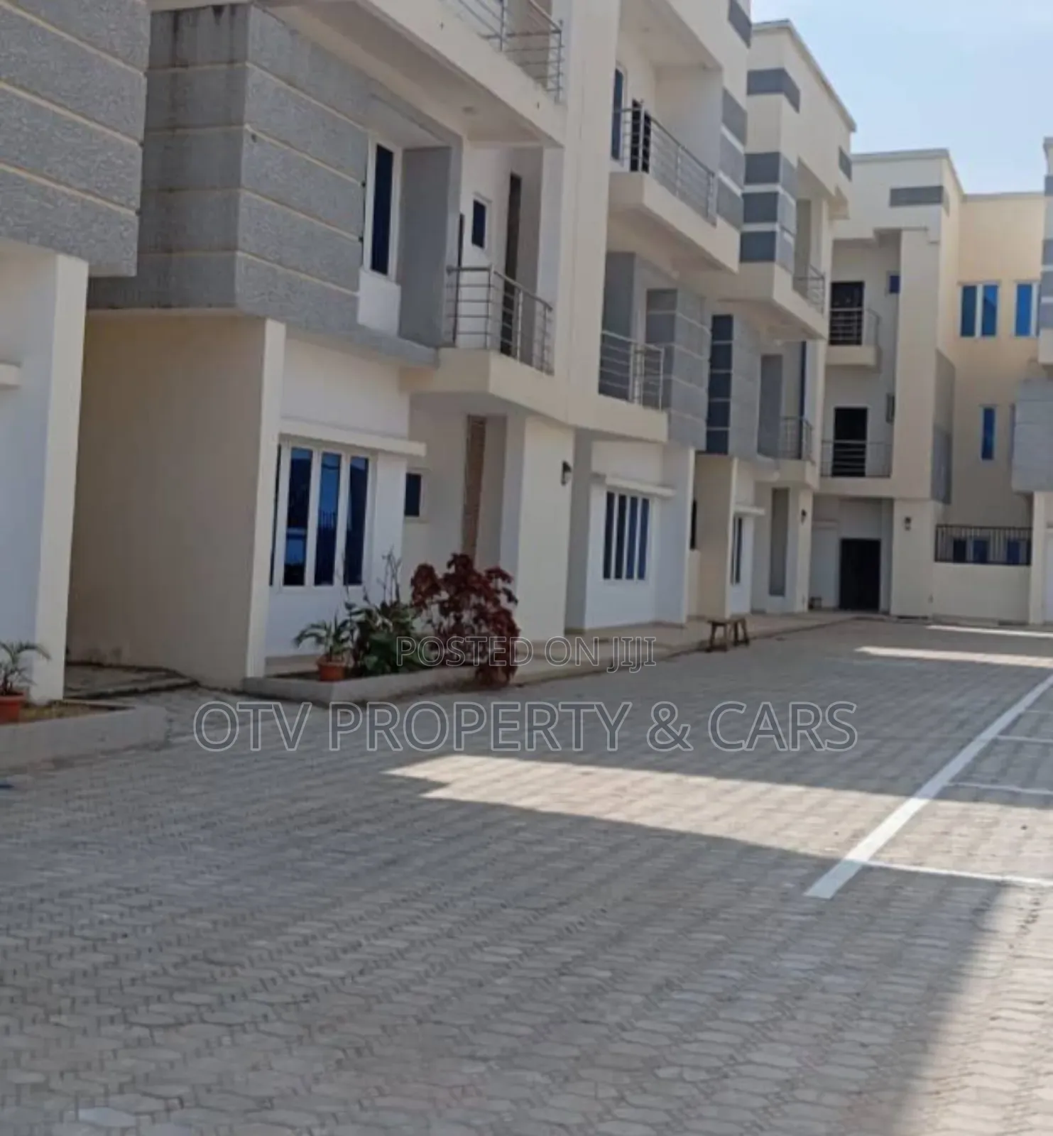 5bdrm Townhouse / Terrace in Guzape District for rent in Guzape District