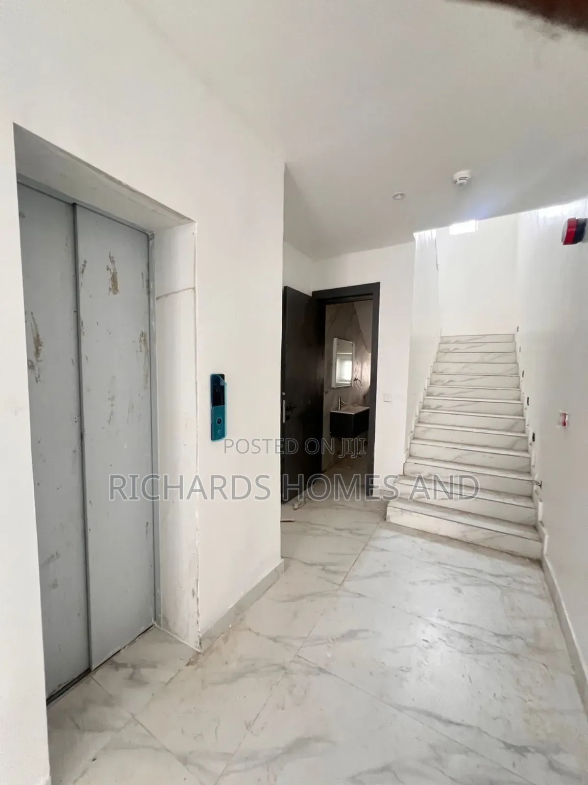 4bdrm House in Parkview Estate for sale in Parkview Estate