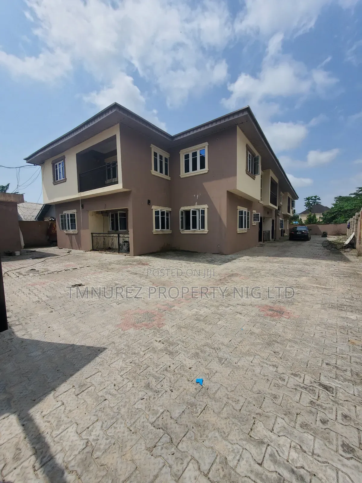 18bdrm Apartment in Close To Mayfair, Chevron for sale in Chevron
