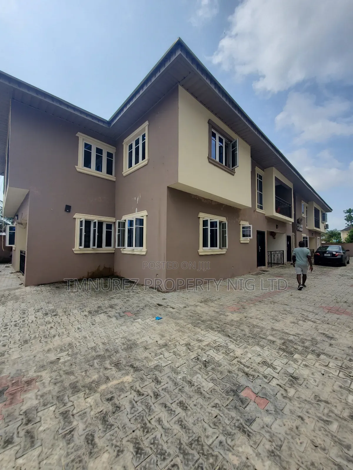 18bdrm Apartment in Close To Mayfair, Chevron for sale in Chevron