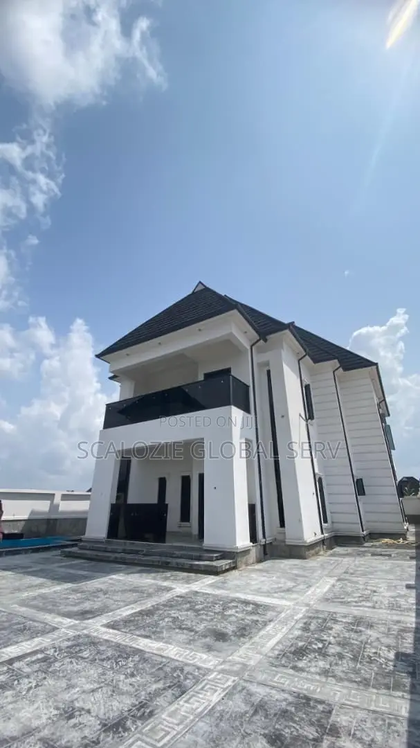 4bdrm Duplex in Cedarwood Garden for sale in Port-Harcourt