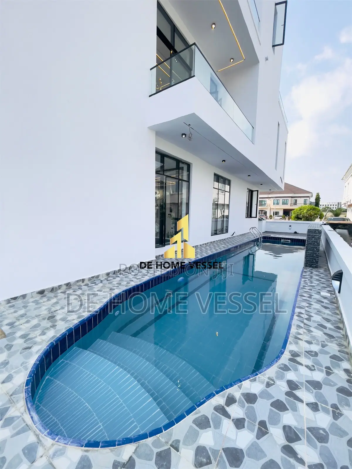 6bdrm Duplex in VGC / Ajah for sale in VGC / Ajah