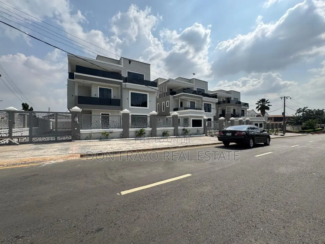 5bdrm Duplex in Agodi Gra for sale in Agodi