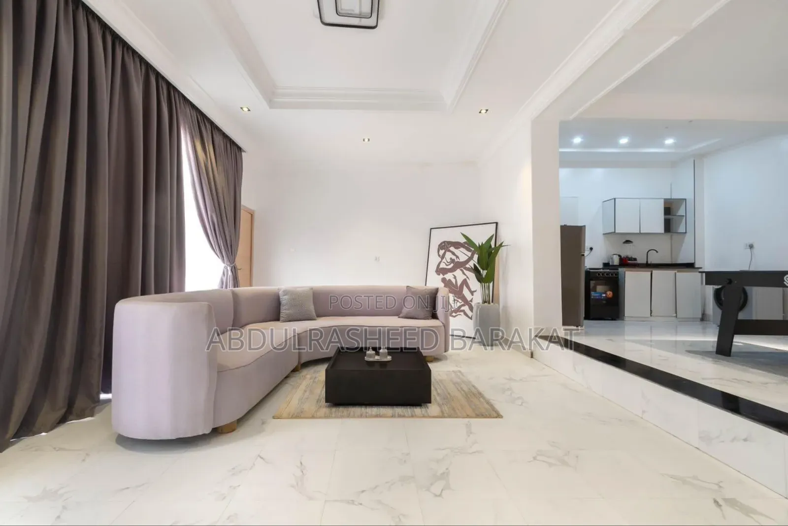 Luxury 1 Bedroom Apartment With Ps5, Snooker Board in Lekki Phase 1