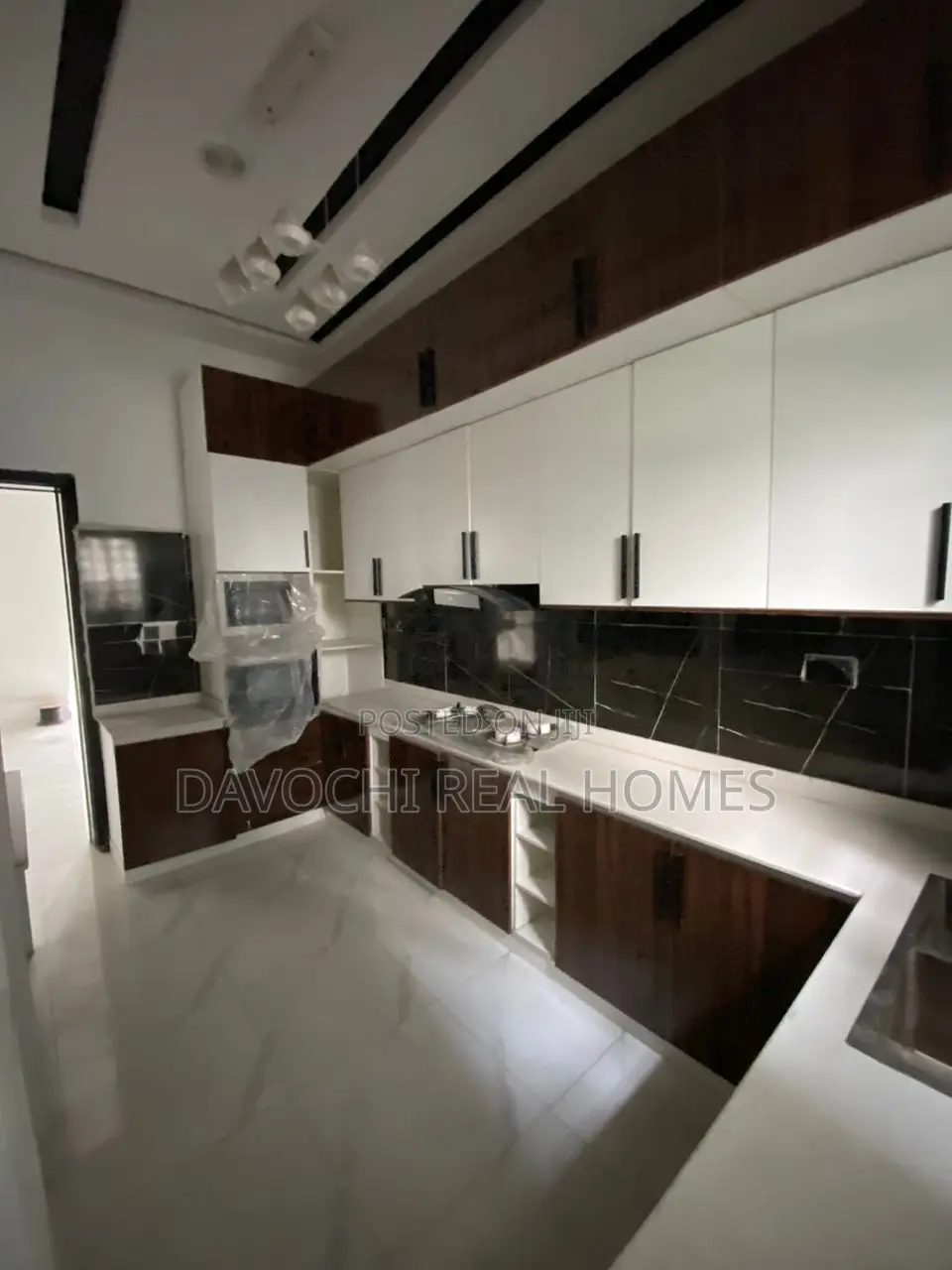 4bdrm Duplex in Freedom Way, Lekki Phase 1 for rent in Lekki Phase 1