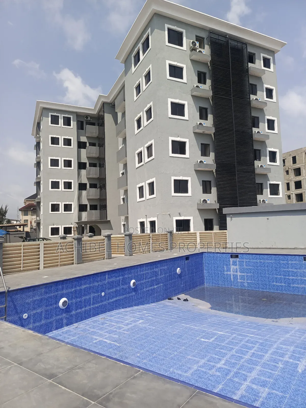 3bdrm Apartment in Off Admiralty Way, Lekki Phase 1 for rent in Lekki Phase 1
