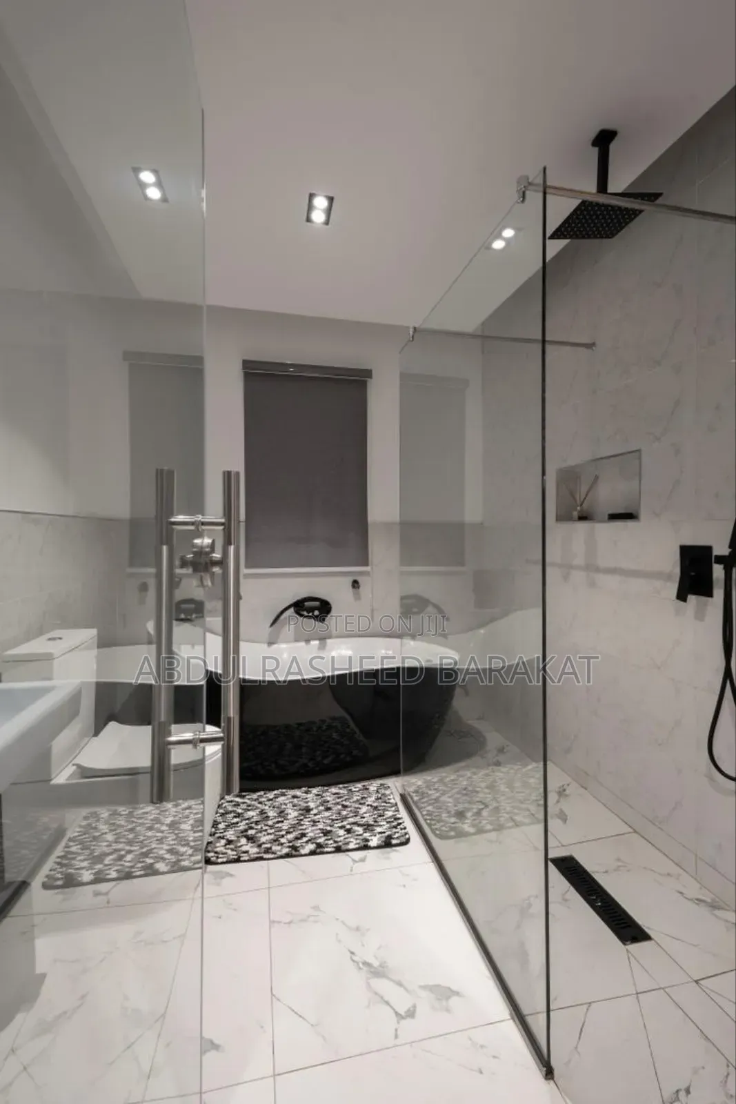 Luxury 2bdrm Maisonette With Bathtub, Swimmingpool and Ps5 in Lekki Phase 1