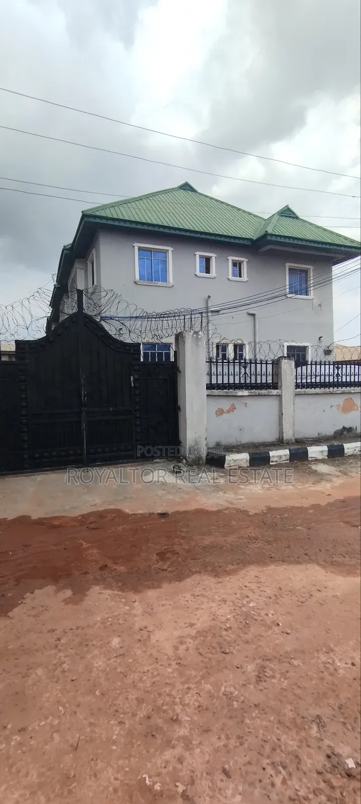 2bdrm Block of Flats in Royaltor Real Estate, Benin City for sale in Benin City