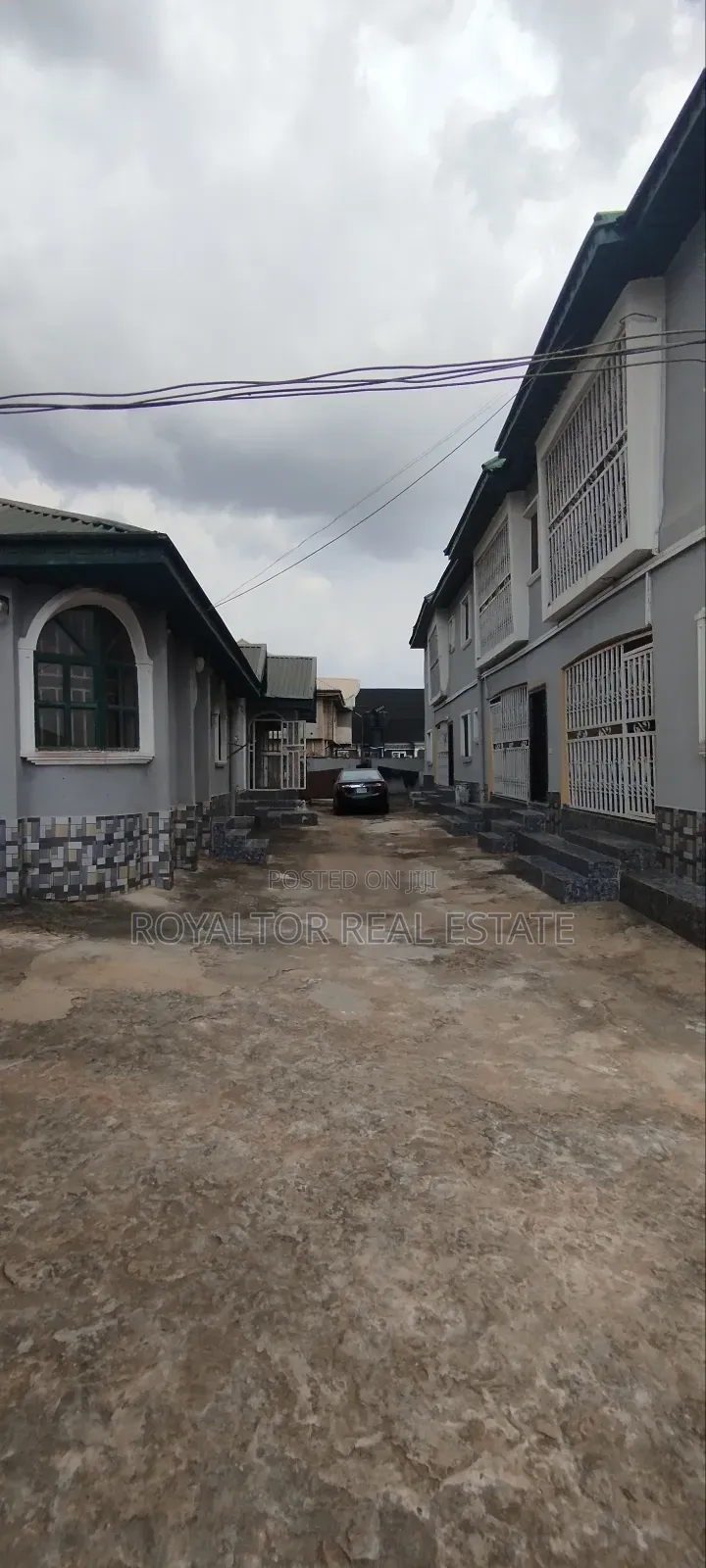 2bdrm Block of Flats in Royaltor Real Estate, Benin City for sale in Benin City