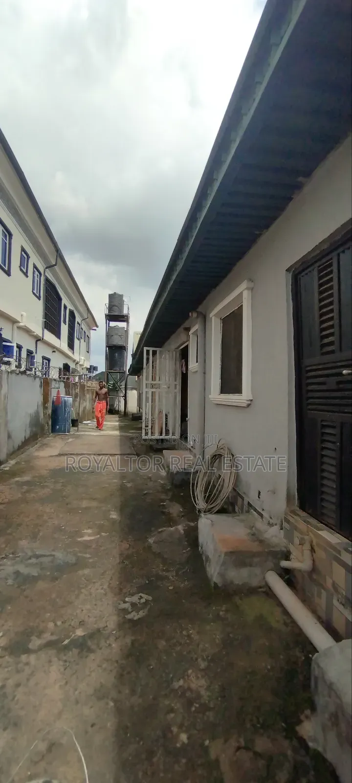 2bdrm Block of Flats in Royaltor Real Estate, Benin City for sale in Benin City