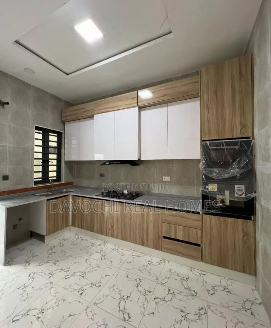 4bdrm Duplex in Mobile Road, Ajah, Abraham Adesanya Estate for rent in Abraham Adesanya Estate