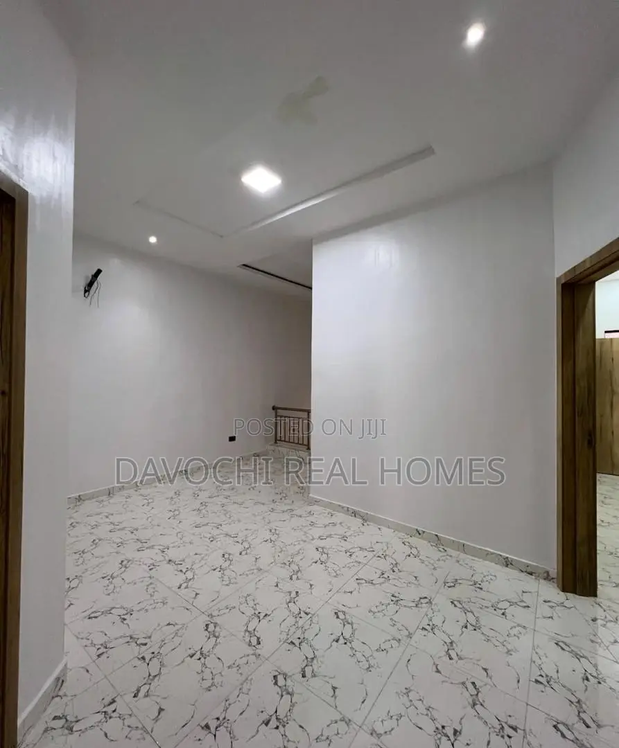 4bdrm Duplex in Mobile Road, Ajah, Abraham Adesanya Estate for rent in Abraham Adesanya Estate