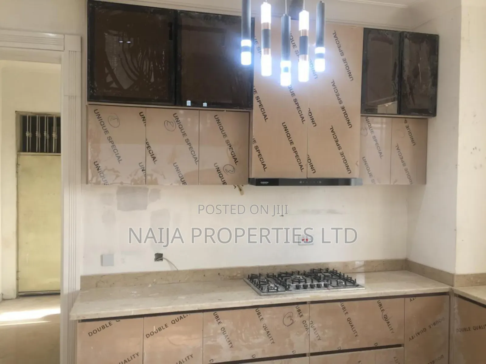 4 Bedroom Apartment Office in Kofo Abayomi, Victoria Island for Rent in Victoria Island