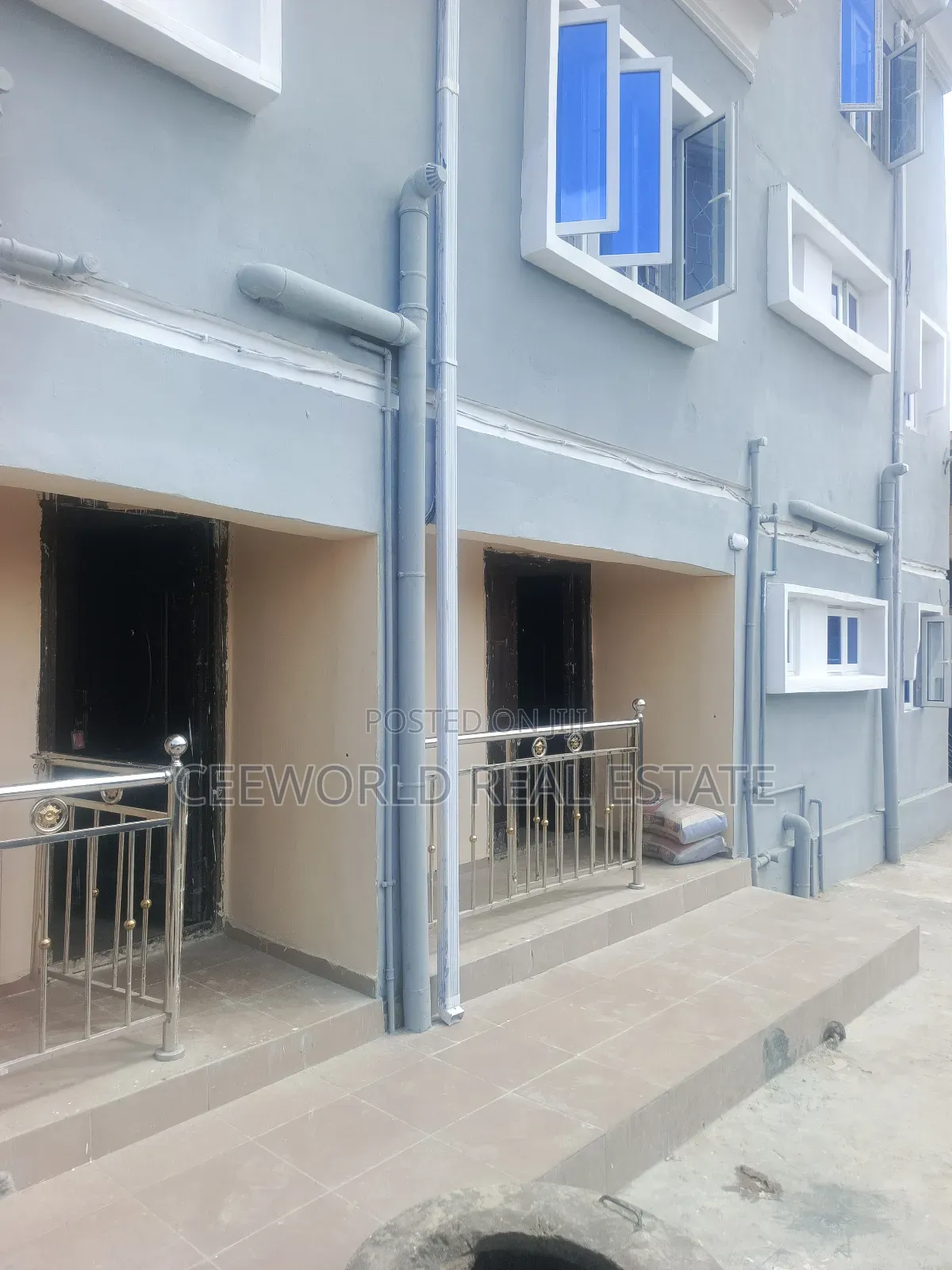 2bdrm Apartment in College Crescent for rent in CHallenge / Ibadan