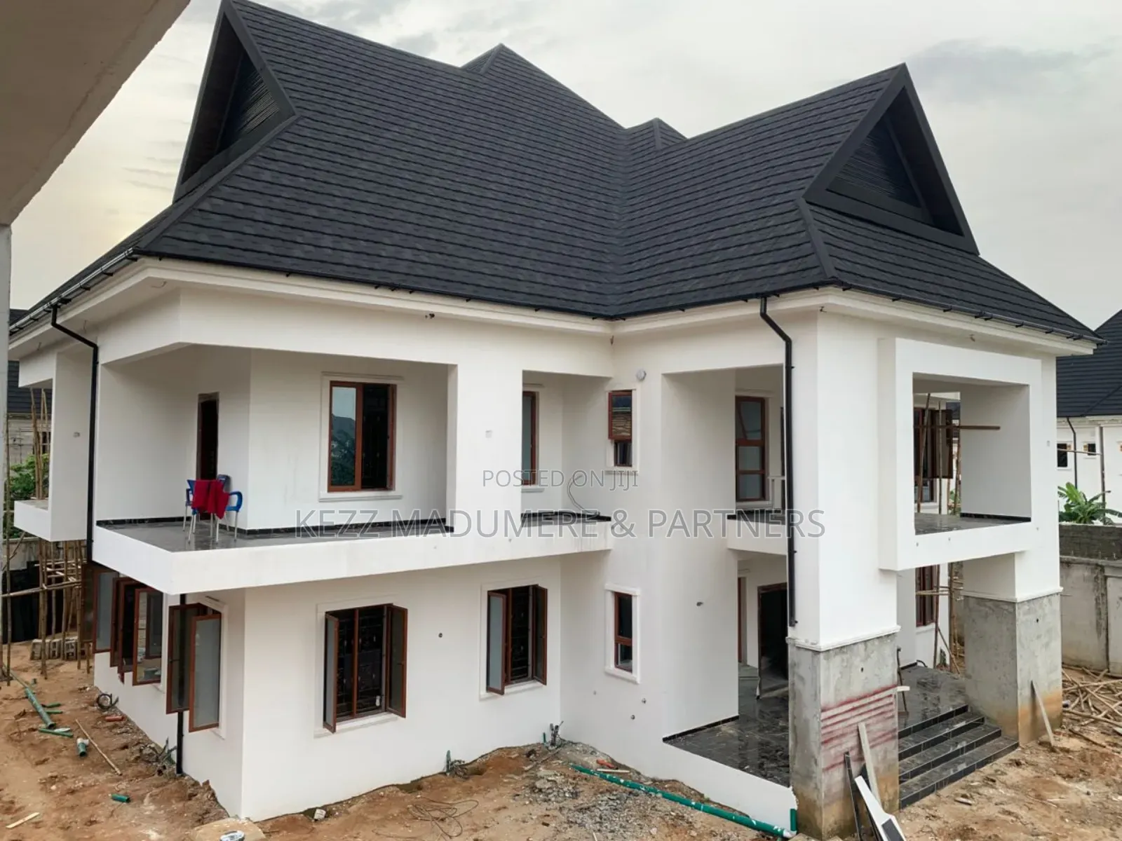 4bdrm Duplex in Ivory Heights for sale in Eliozu