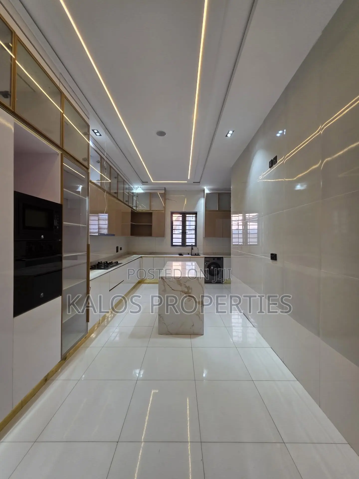 5bdrm Duplex in Harris Drive, VGC / Ajah for sale in VGC / Ajah