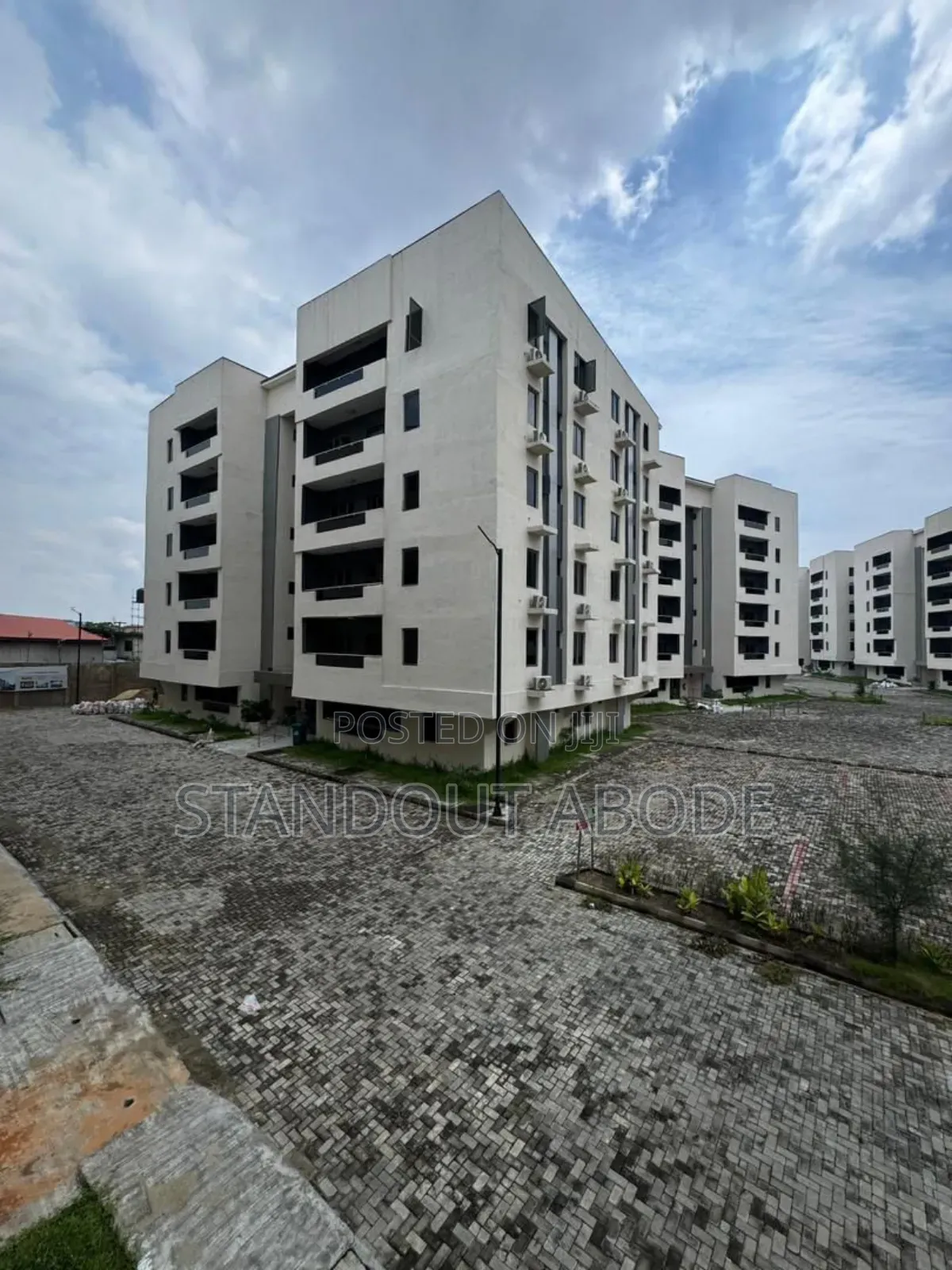 2bdrm Apartment in Ogunlana for sale in Ogunlana