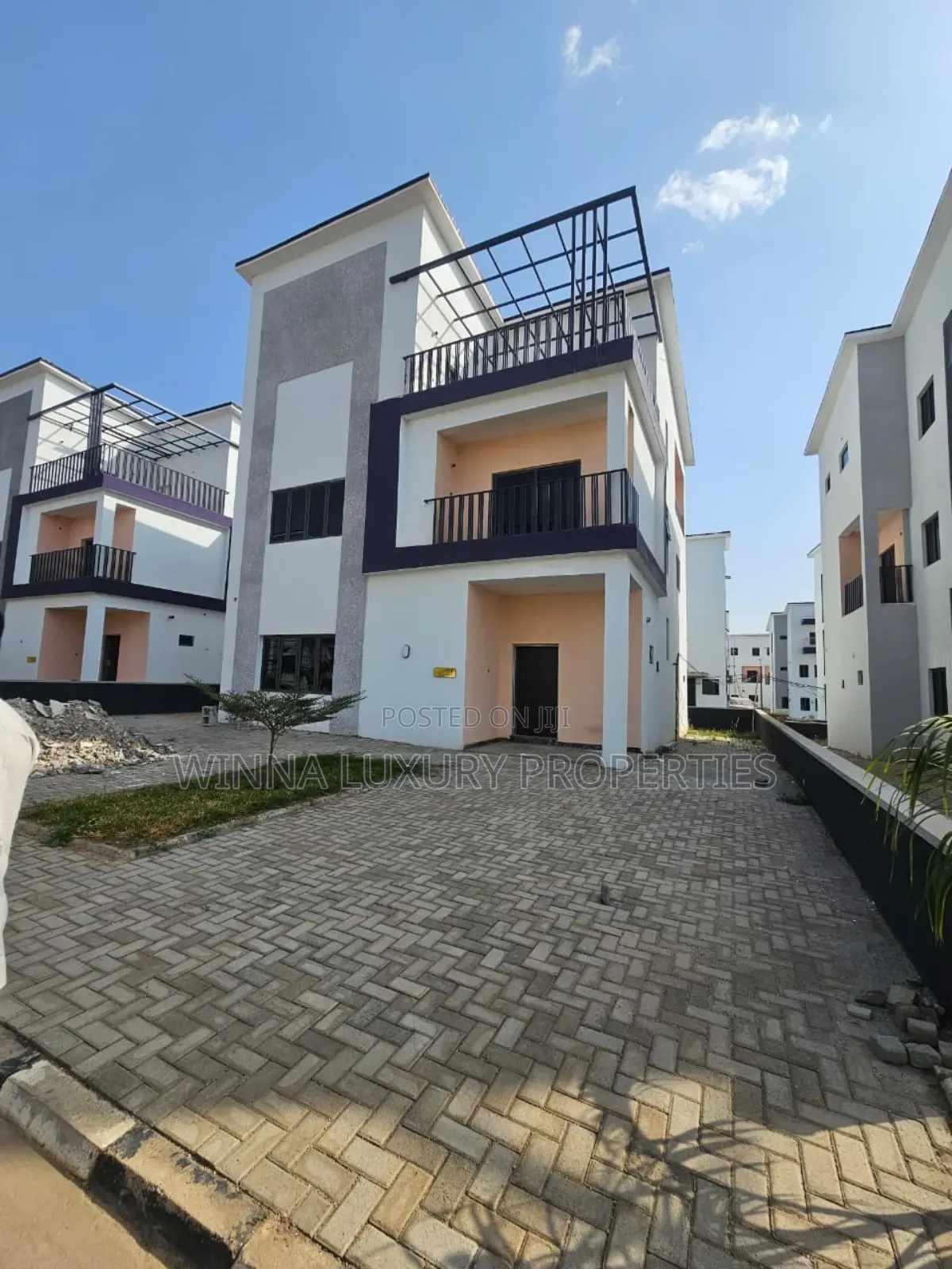 5bdrm Duplex in In An Estate, By, Lokogoma for sale in Lokogoma