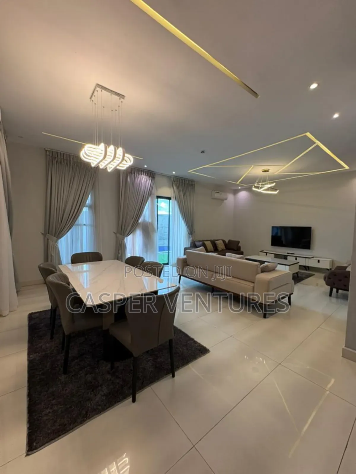 5bdrm Duplex in Lekki for sale in Lekki Phase 1