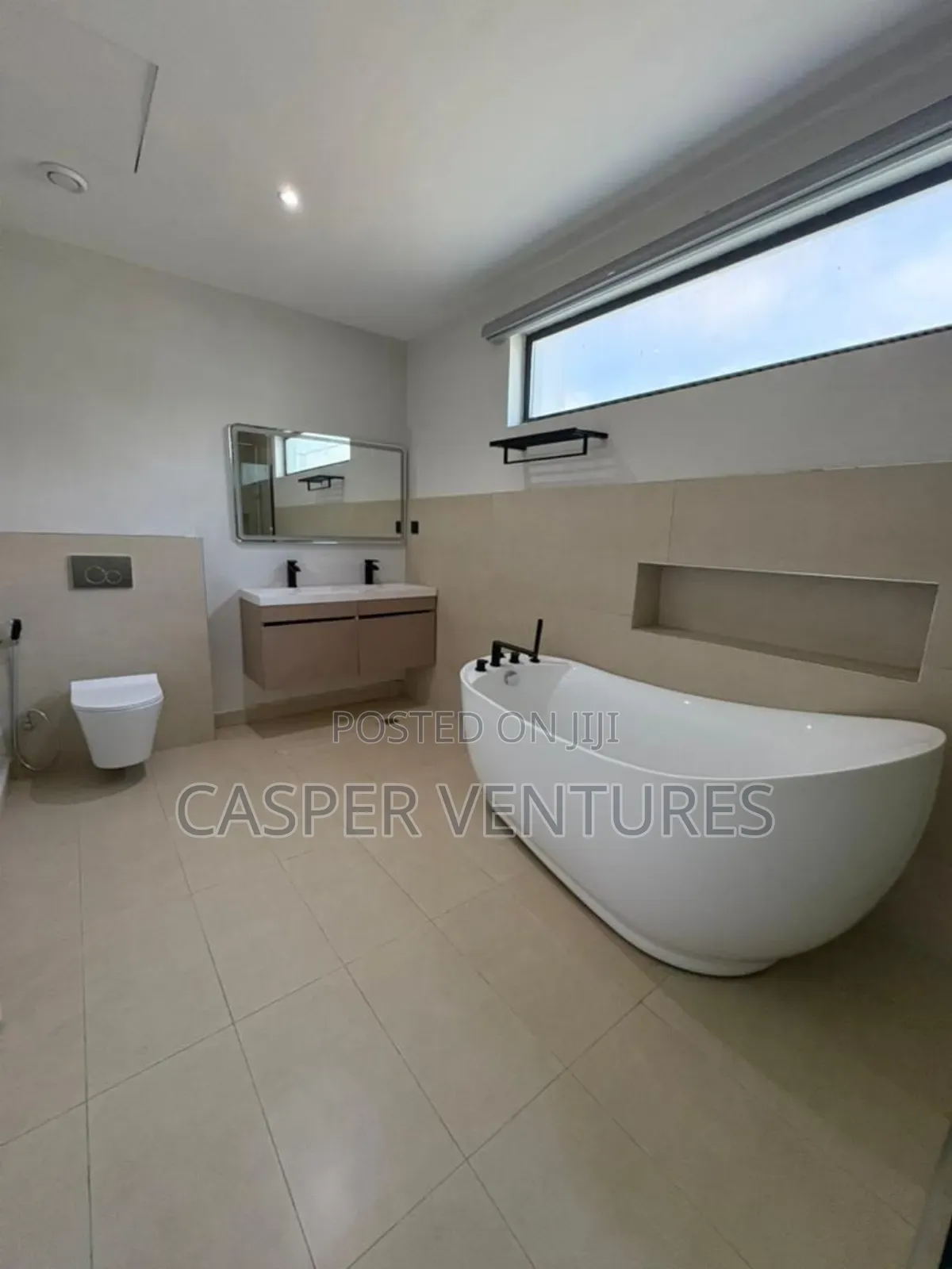 5bdrm Duplex in Lekki for sale in Lekki Phase 1