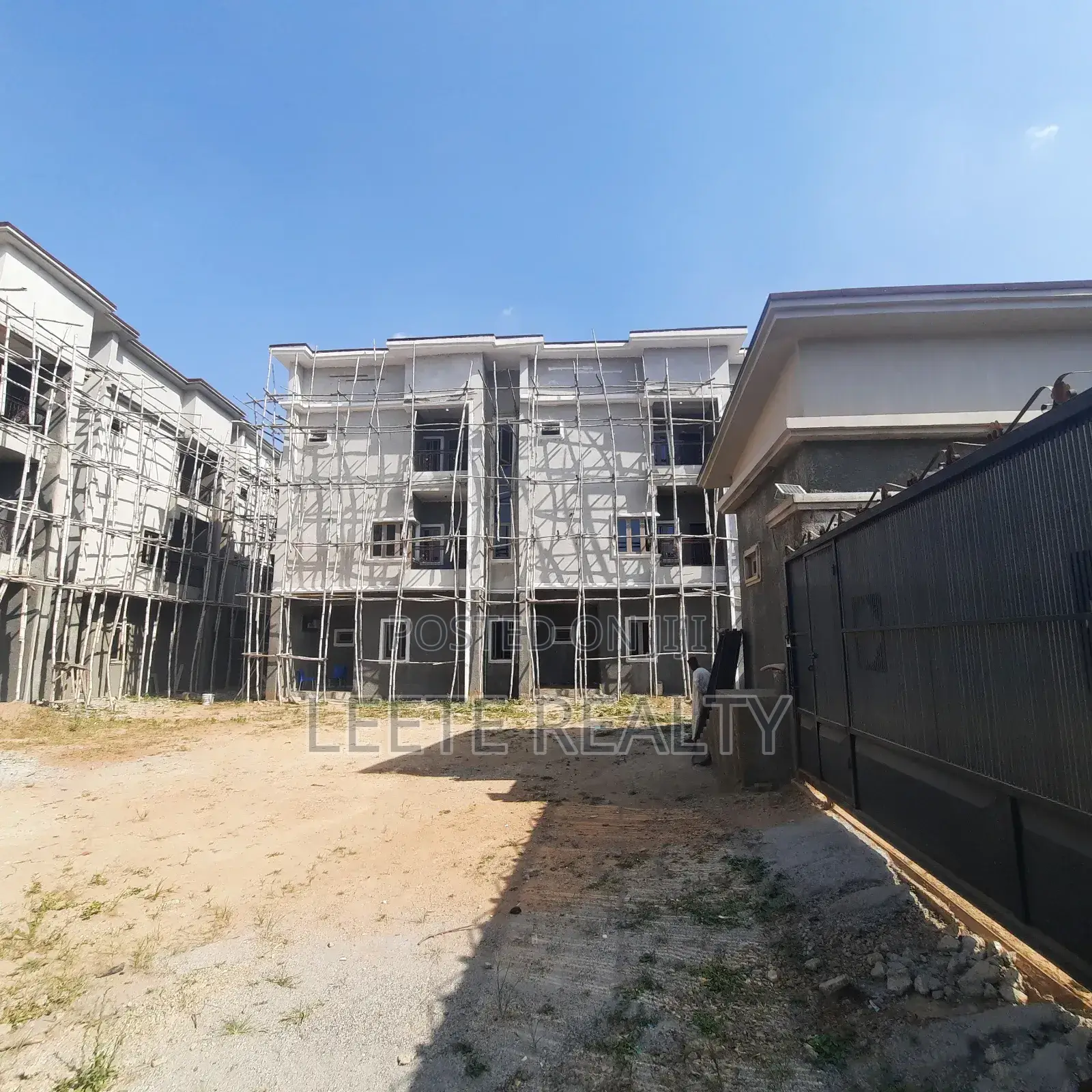 4bdrm Townhouse/Terrace in Gwarinpa for sale in Gwarinpa
