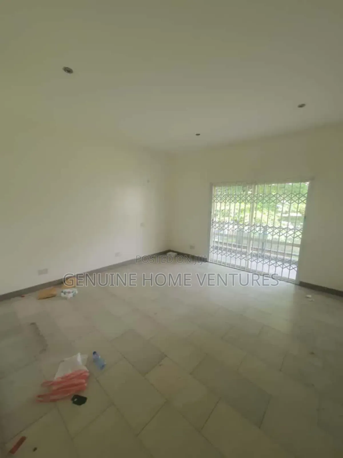 3bdrm Apartment in Ikeja Gra for rent in Ikeja GRA