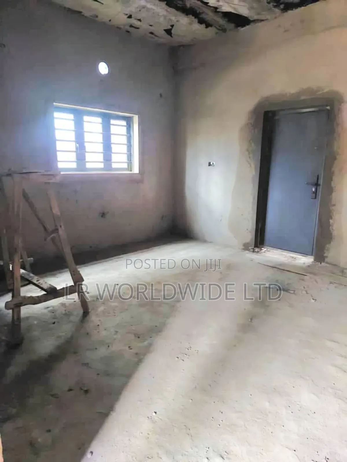 5bdrm Duplex in Lugbe District for sale in Lugbe District
