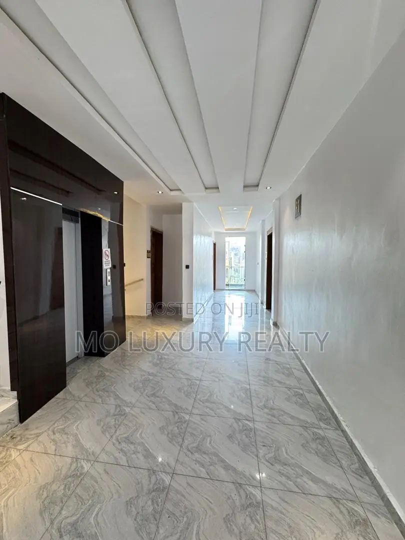 2bdrm Apartment in Court, Ikota for sale in Ikota