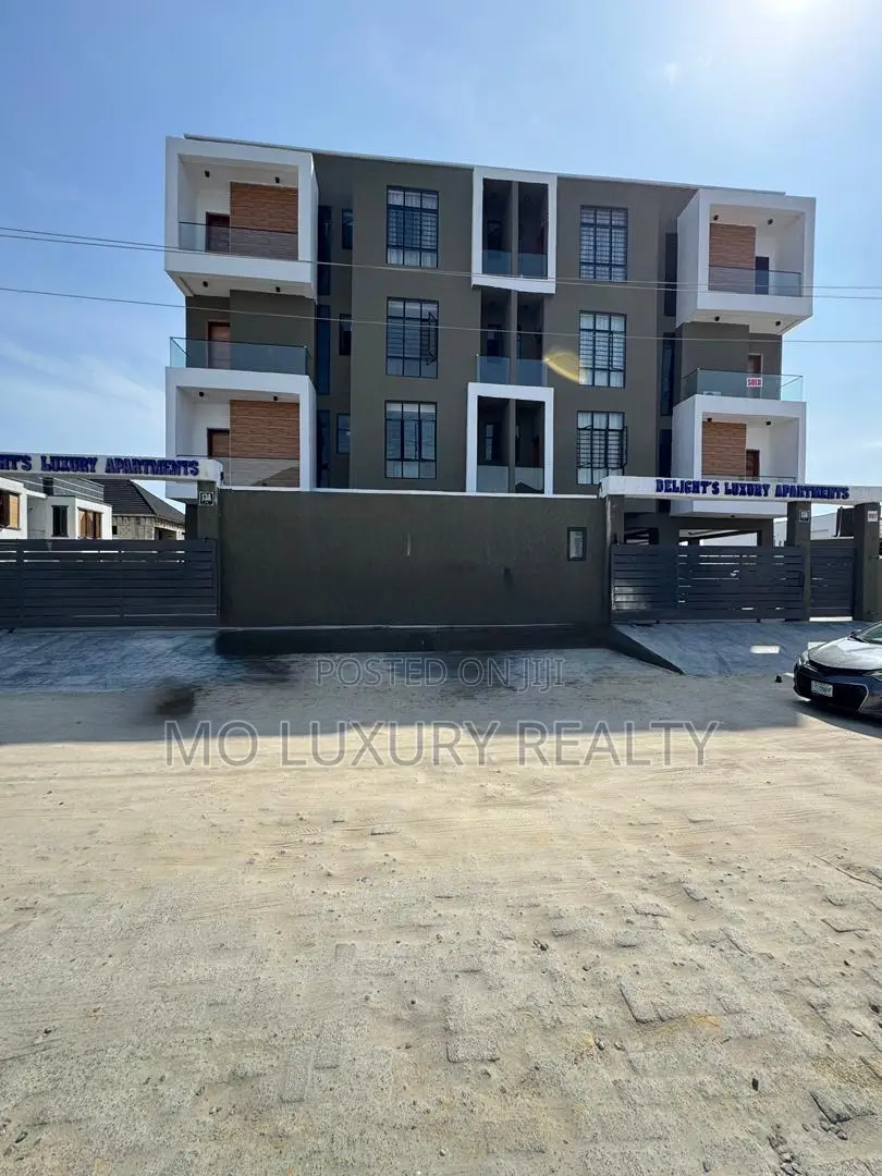 2bdrm Apartment in Court, Ikota for sale in Ikota