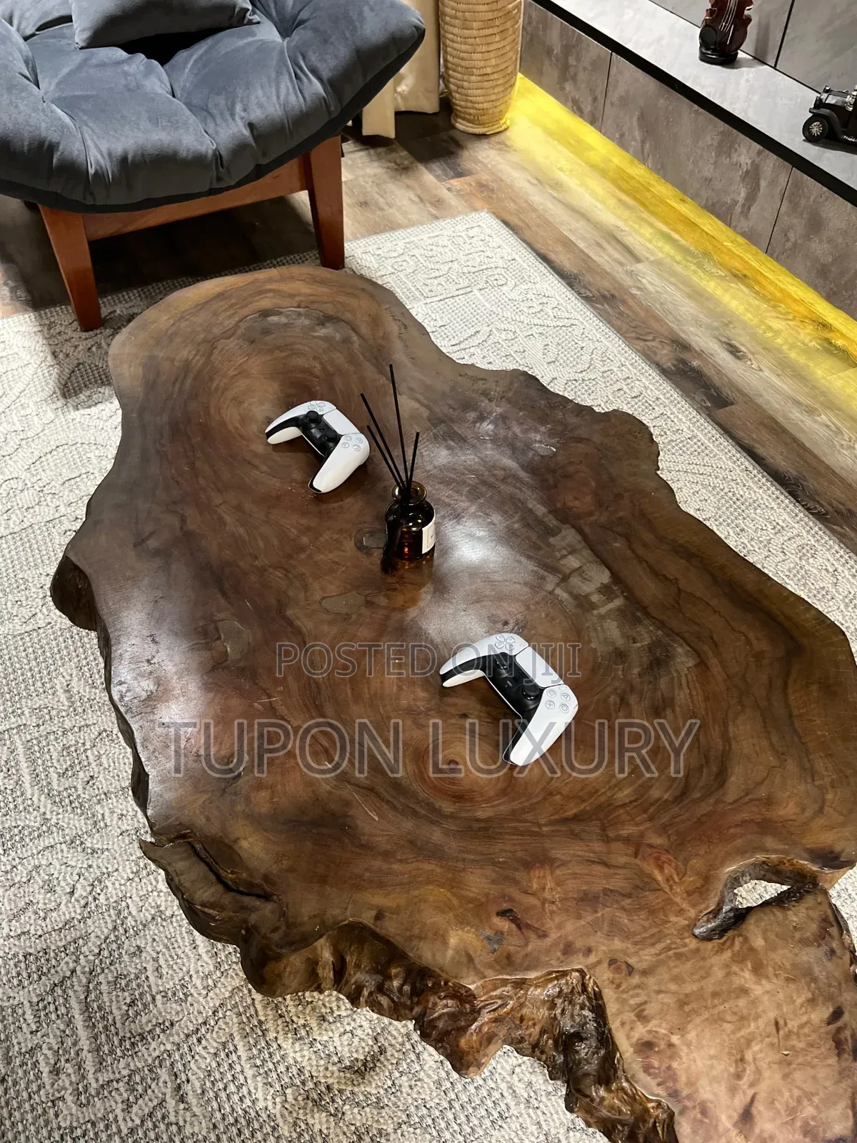 Alexa Smart Home 2bed With Pool, Snooker, Ps5 Gym in Lekki