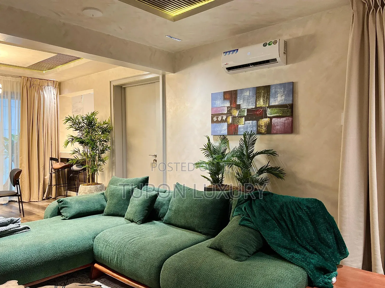 Alexa Smart Home 2bed With Pool, Snooker, Ps5 Gym in Lekki