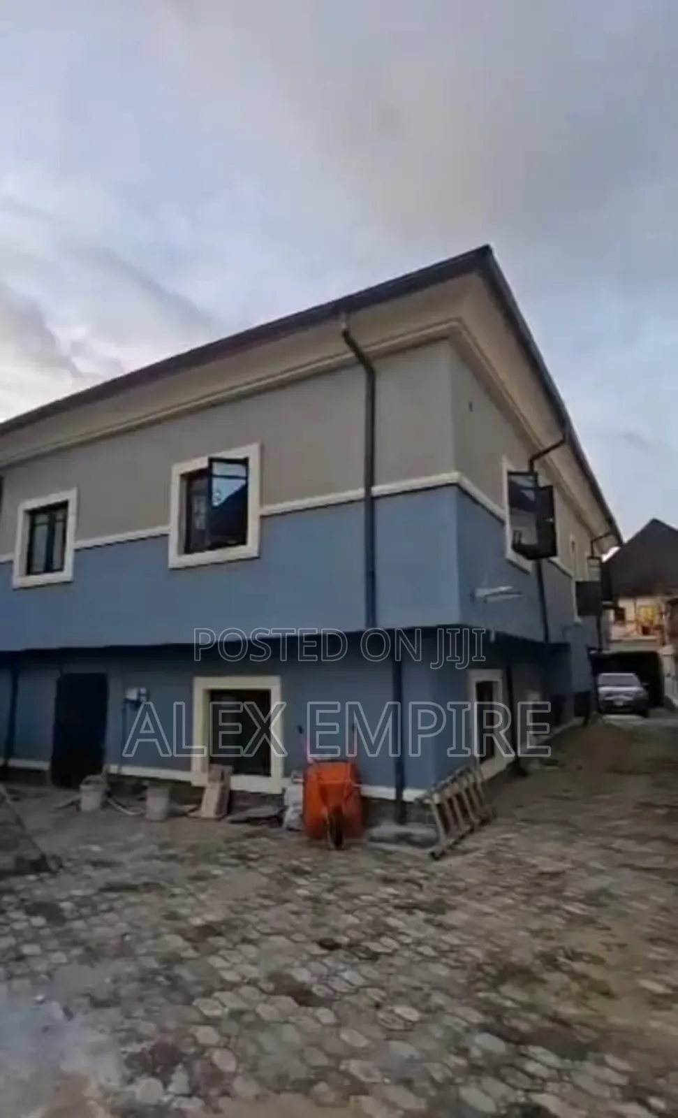 5bdrm Duplex in Ago Palace for sale in Ago Palace