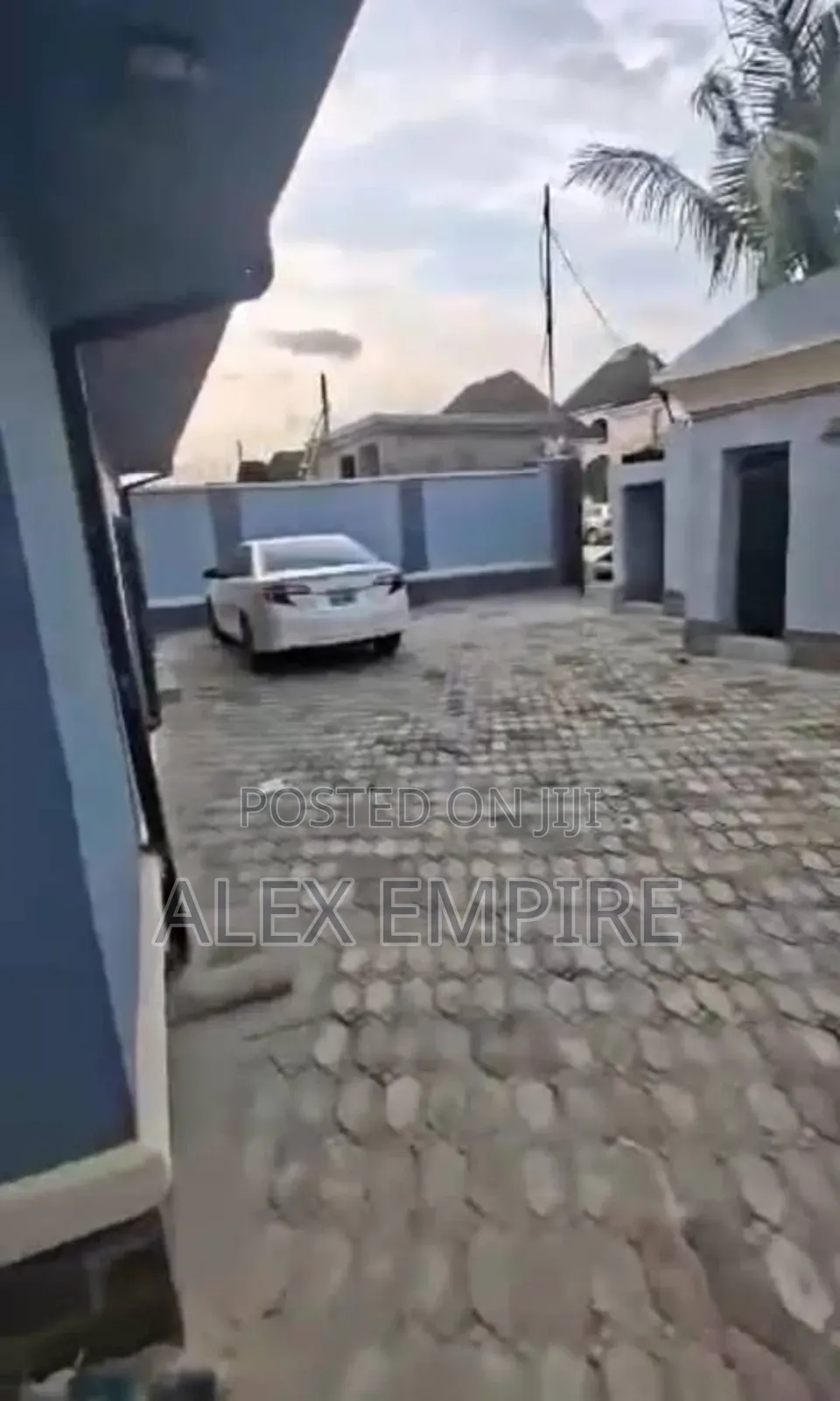 5bdrm Duplex in Ago Palace for sale in Ago Palace