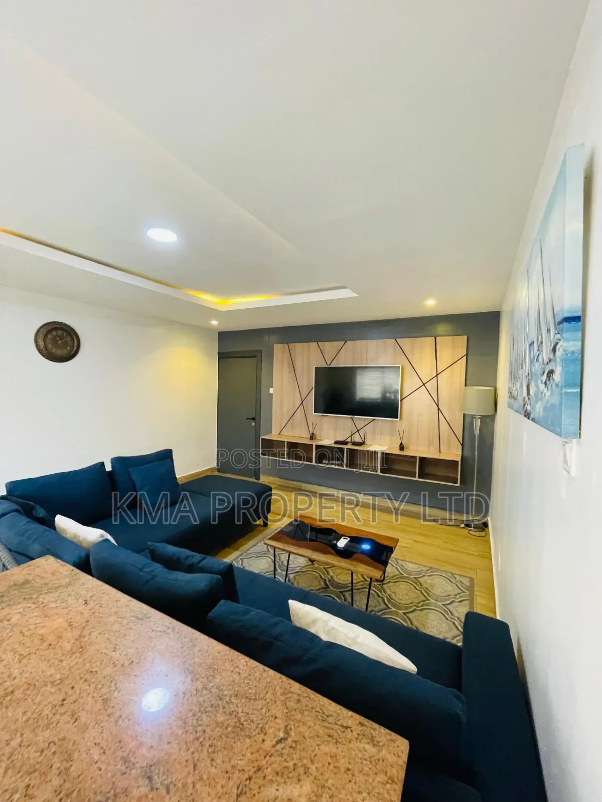 Luxurious 1 Bedroom Apartment With Pool and Games in Victoria Island