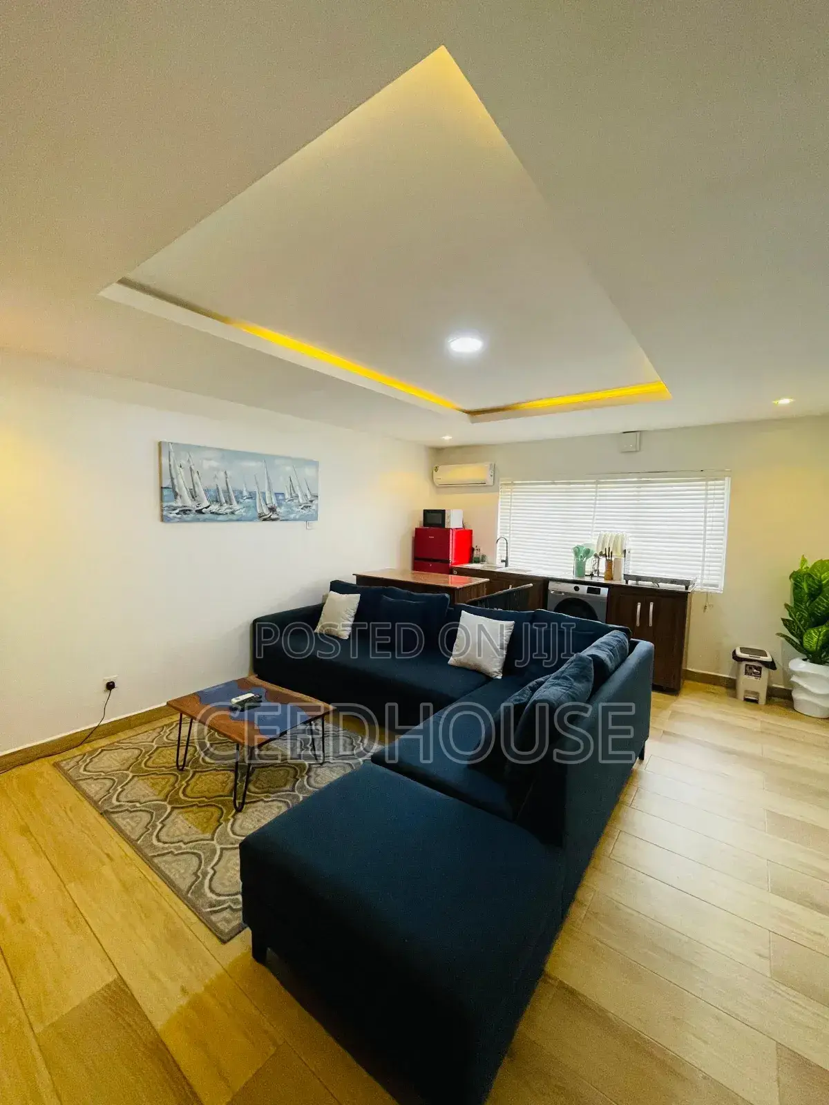 Luxurious 1 Bedroom Apartment With Pool and Games in Victoria Island